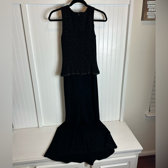 Scott McClintock gown - Picture 6 of 16